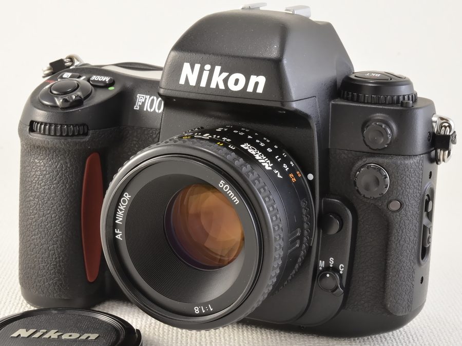 Nikon F100 + 50mm F1.8